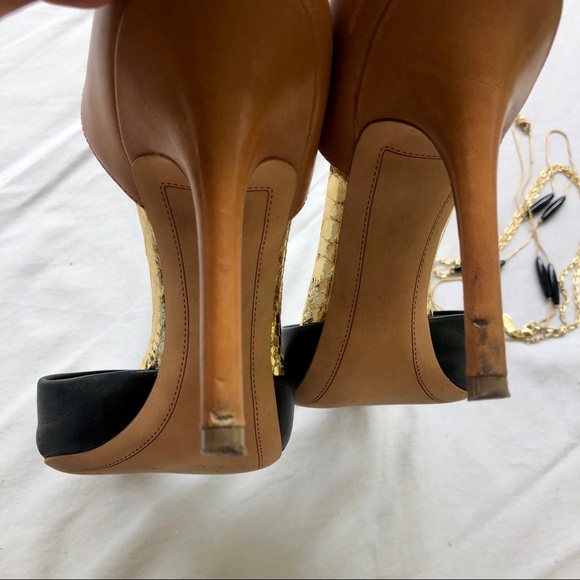 SOLD Perfect classic pumps - Picture 4 of 8